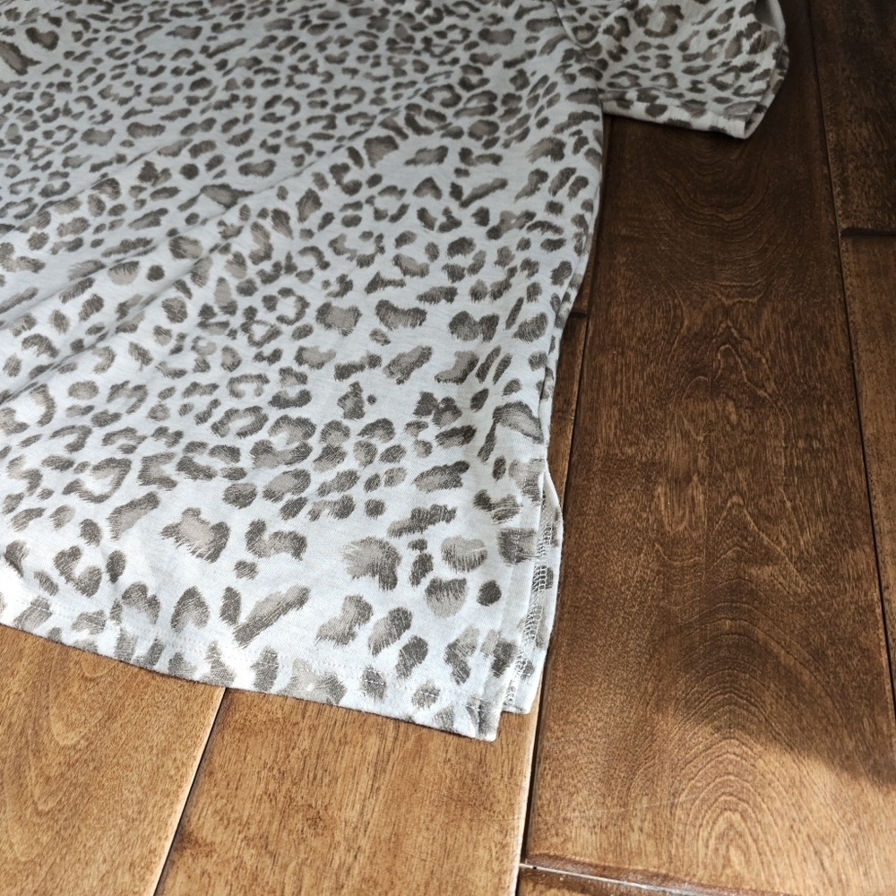 Jodifl leopard print top size L - Picture 12 of 15